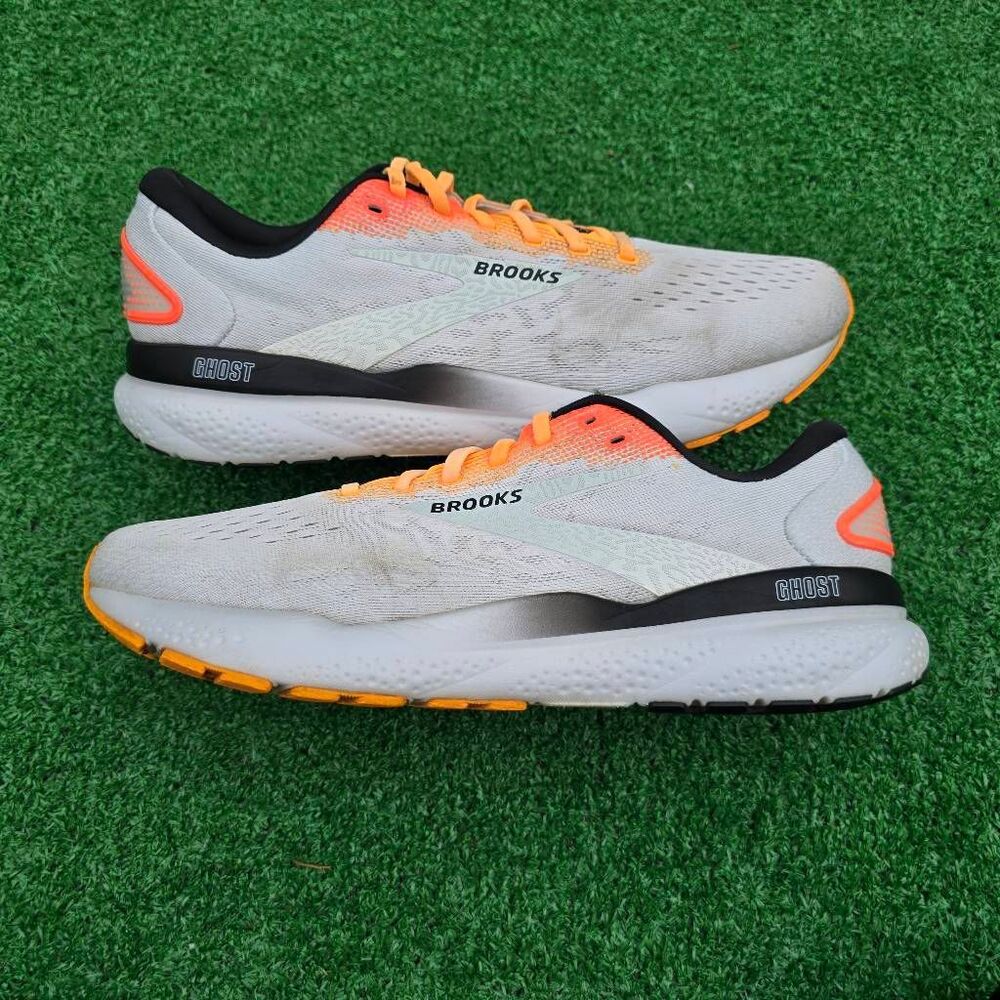 Brooks Ghost 16 - Men's Runnig Shoes - Size 11